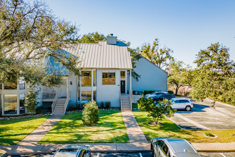 Peaceful Retreat near Lake Travis - Lakeway, Texas