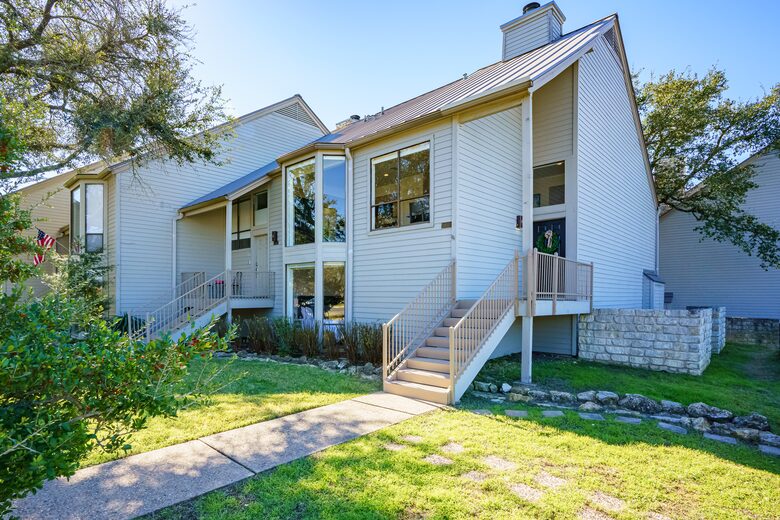 Peaceful Retreat near Lake Travis - Lakeway, Texas
