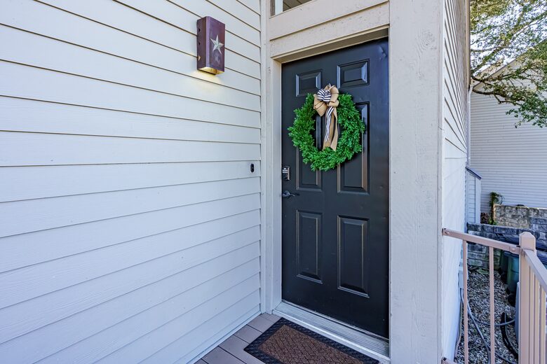 Peaceful Retreat near Lake Travis - Lakeway, Texas