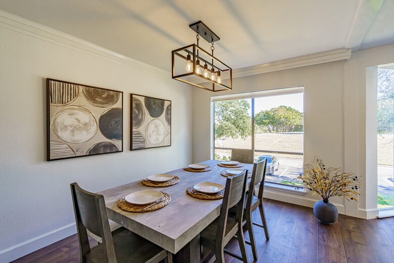 Peaceful Retreat near Lake Travis - Lakeway, Texas