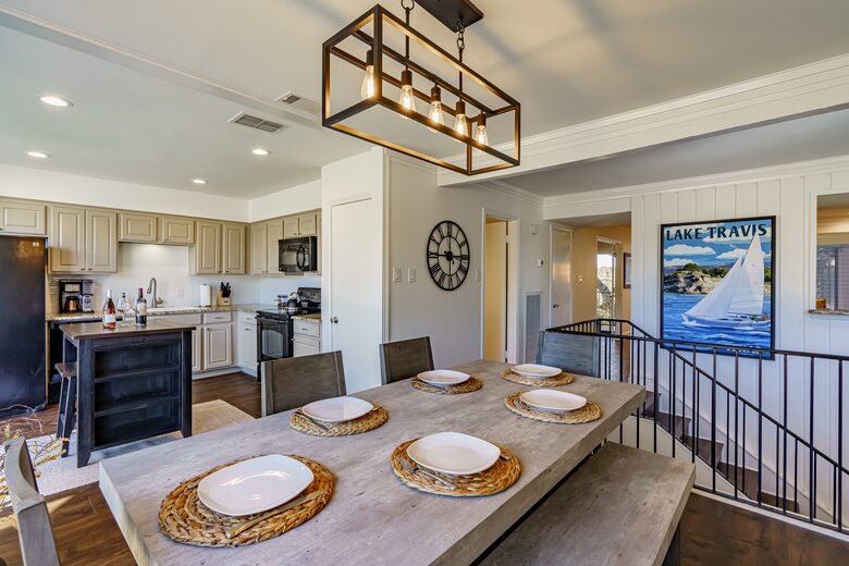 Peaceful Retreat near Lake Travis - Lakeway, Texas