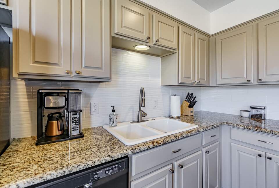 Peaceful Retreat near Lake Travis - Lakeway, Texas