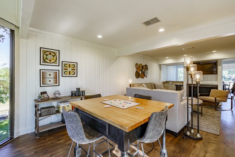 Peaceful Retreat near Lake Travis - Lakeway, Texas