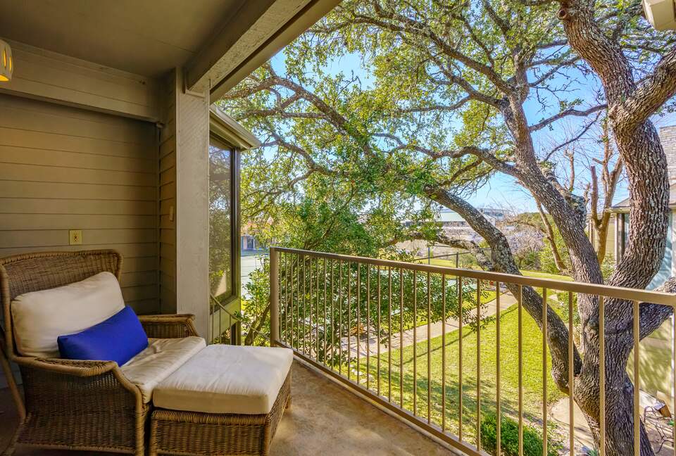 Peaceful Retreat near Lake Travis - Lakeway, Texas