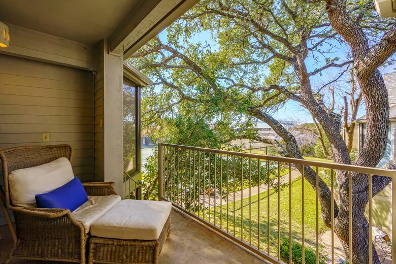 Peaceful Retreat near Lake Travis - Lakeway, Texas
