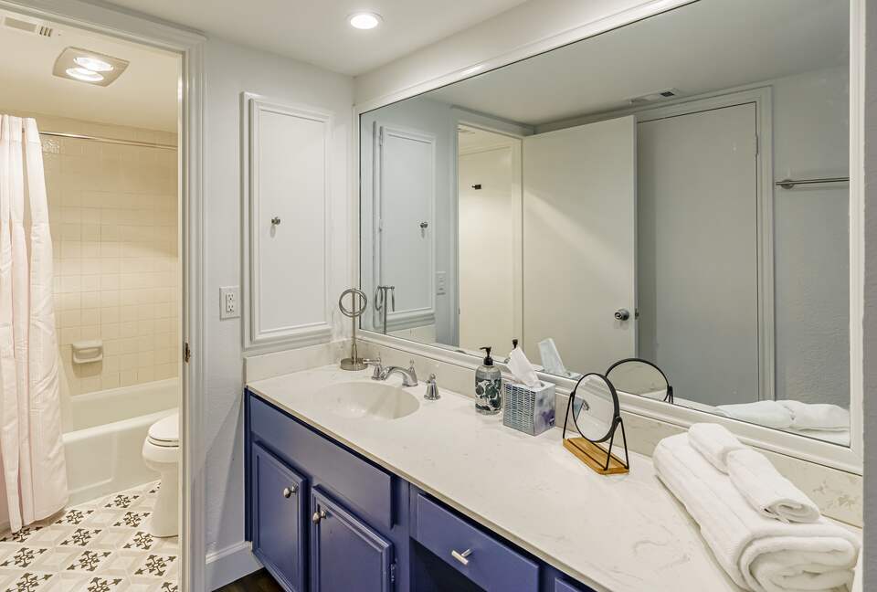 Peaceful Retreat near Lake Travis - Lakeway, Texas