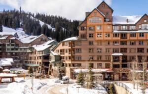 Zephyr Mountain Lodge Winter