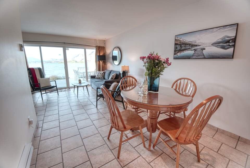 Wine Country Lakeside Retreat with private beach, rock climbing, wine tours, and more | Two Residences - Oliver, Canada