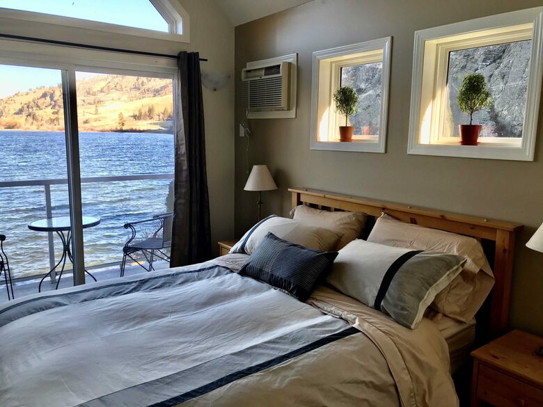 Wine Country Lakeside Retreat with private beach, rock climbing, wine tours, and more | Two Residences - Oliver, Canada