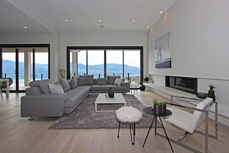 Lake View Residence with Hot Tub & Pool overlooking Okanagan Lake - West Kelowna, Canada