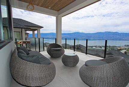 Lake View Residence with Hot Tub & Pool overlooking Okanagan Lake - West Kelowna, Canada
