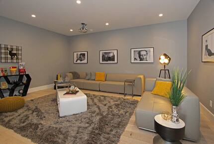 Lake View Residence with Hot Tub & Pool overlooking Okanagan Lake - West Kelowna, Canada