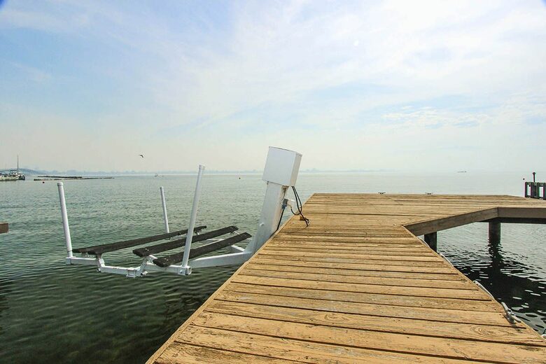 Lakefront West Kelowna Getaway | with private dock and beach - West Kelowna, Canada