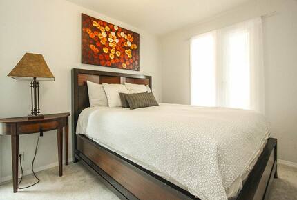 Lakefront West Kelowna Getaway | with private dock and beach - West Kelowna, Canada