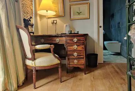 Luxor House - London, United Kingdom