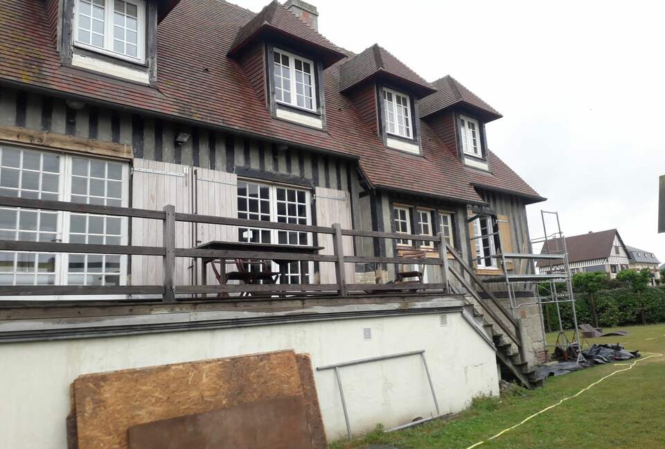 Le Bateau sur l'Herbe in Normandy - Benerville sur Mer, France