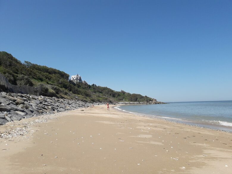 Le Bateau sur l'Herbe in Normandy - Benerville sur Mer, France