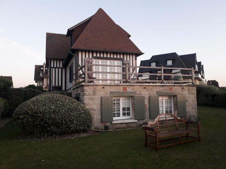 Le Bateau sur l'Herbe in Normandy - Benerville sur Mer, France