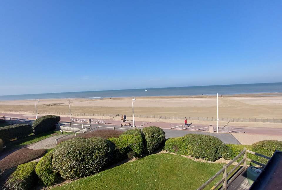 Le Bateau sur l'Herbe in Normandy - Benerville sur Mer, France