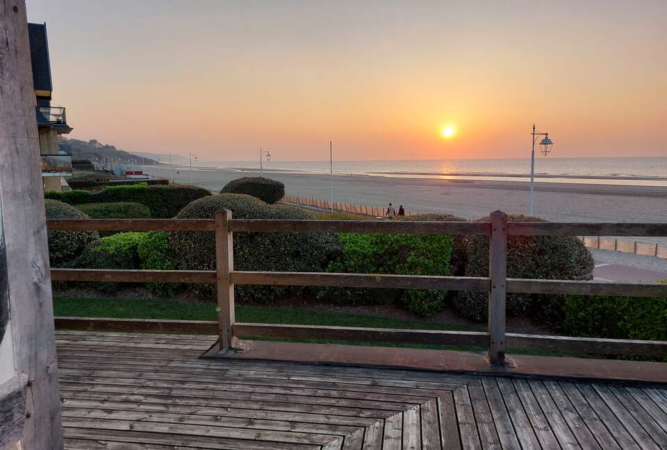 Le Bateau sur l'Herbe in Normandy - Benerville sur Mer, France