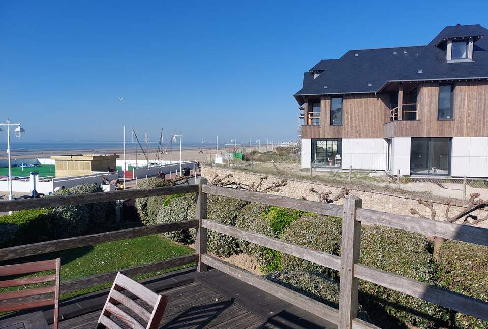 Le Bateau sur l'Herbe in Normandy - Benerville sur Mer, France