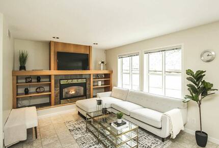 Peaceful Kelowna Retreat | with heated pool and sunset & lake views - Kelowna, Canada