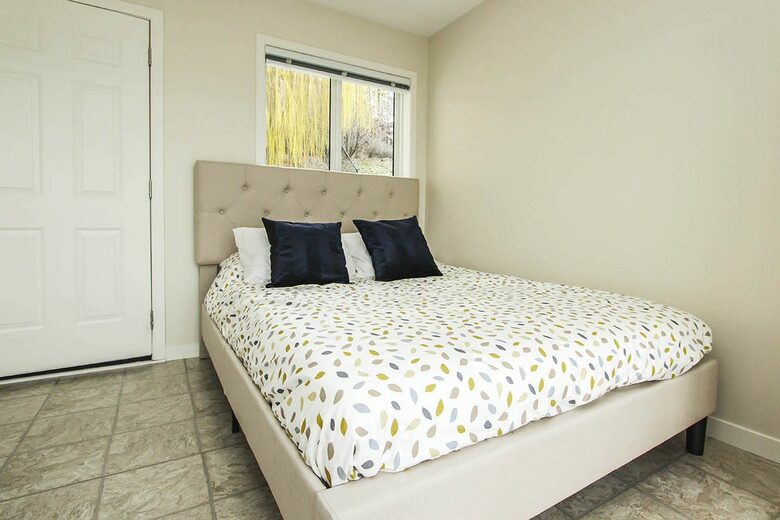 Peaceful Kelowna Retreat | with heated pool and sunset & lake views - Kelowna, Canada