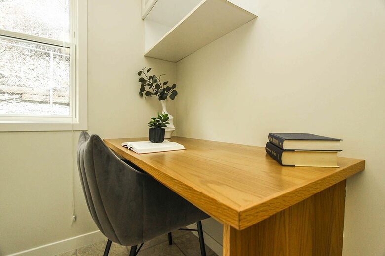 Peaceful Kelowna Retreat | with heated pool and sunset & lake views - Kelowna, Canada