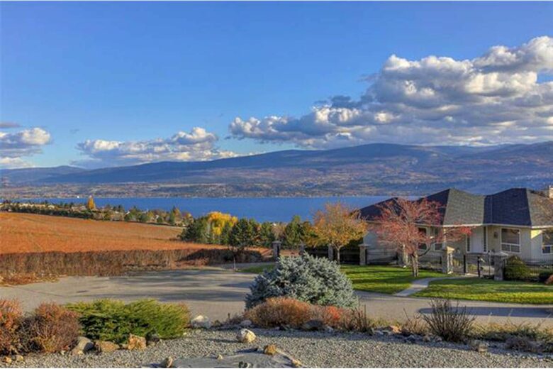 Peaceful Kelowna Retreat | with heated pool and sunset & lake views - Kelowna, Canada