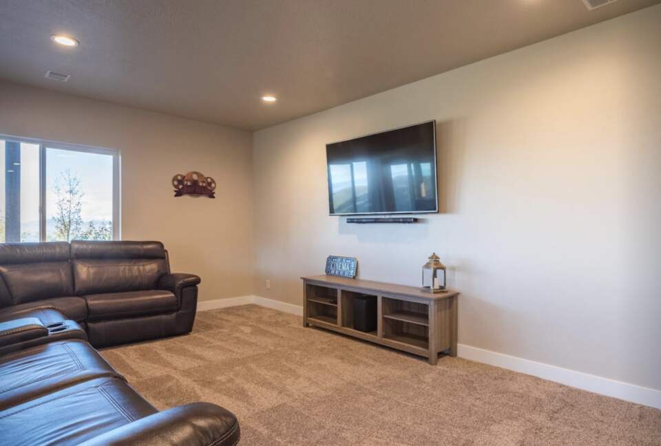 Bear Lake Luxury Lodge - Garden City, Utah