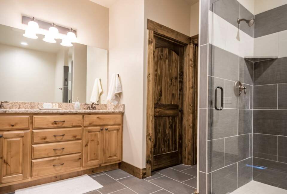 Bear Lake Luxury Lodge - Garden City, Utah