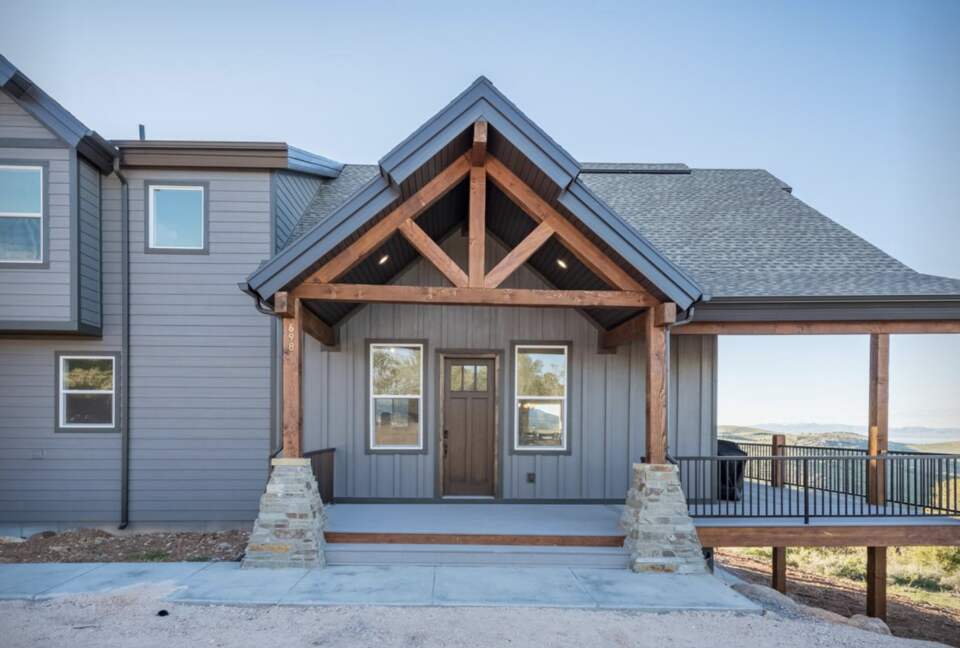 Bear Lake Luxury Lodge - Garden City, Utah