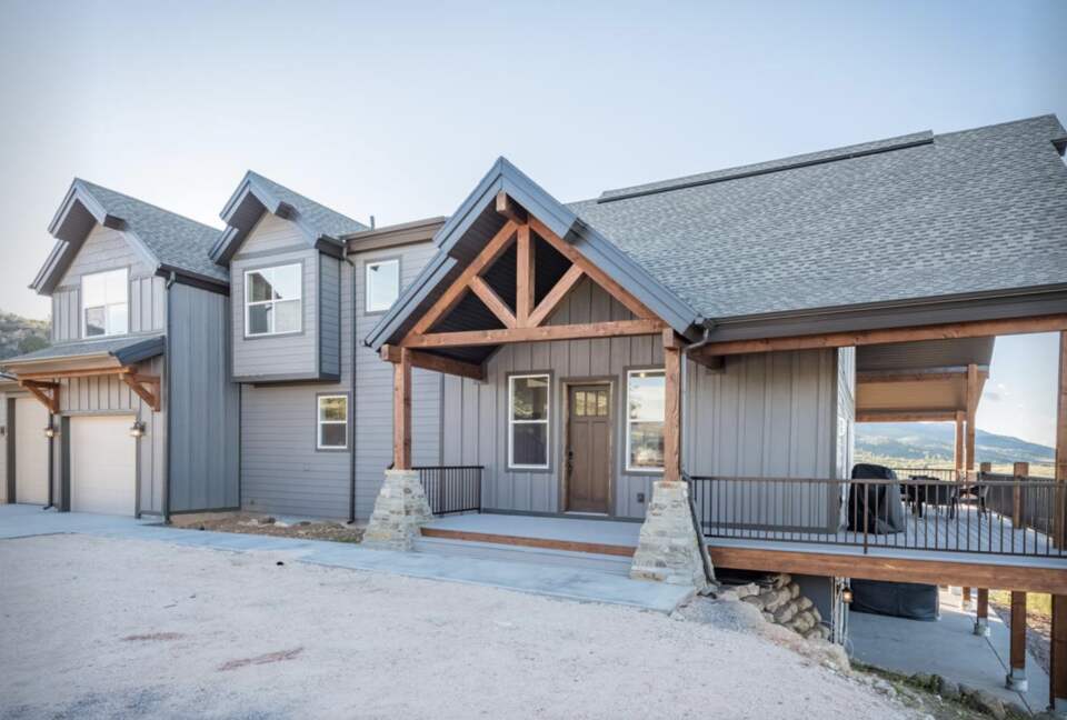 Bear Lake Luxury Lodge - Garden City, Utah