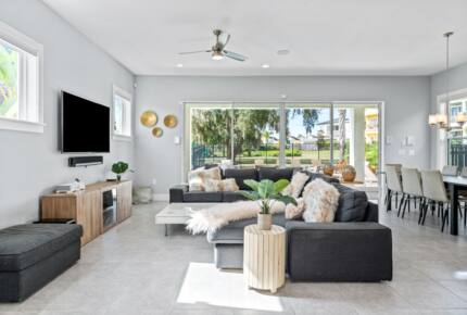 Chic Reunion Getaway | Pool | Home Theater | Arcades - Reunion, Florida