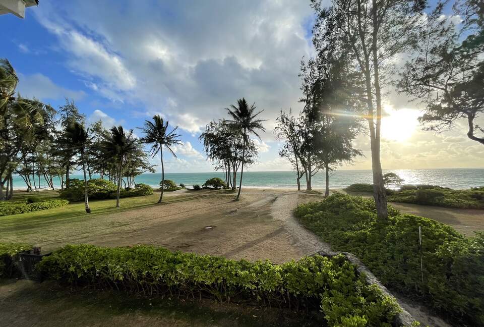 Hale Waimanalo | Oceanfront with private beach - Waimanalo, Hawaii