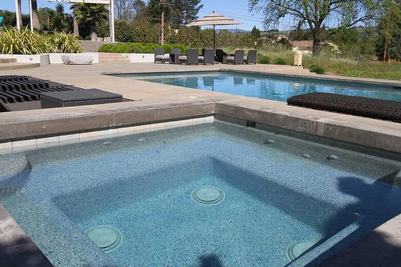 Relaxing Sanoma County Getaway | with private pool and spa - Healdsburg, California