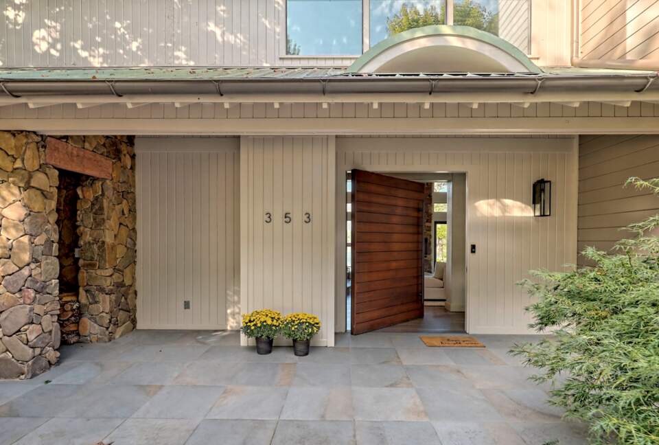 Resort-Style Lake Living on Chatuge - Hayesville, North Carolina