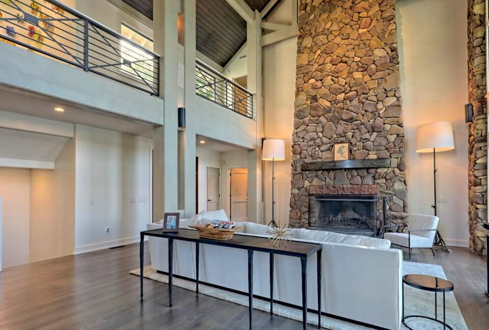 Resort-Style Lake Living on Chatuge - Hayesville, North Carolina