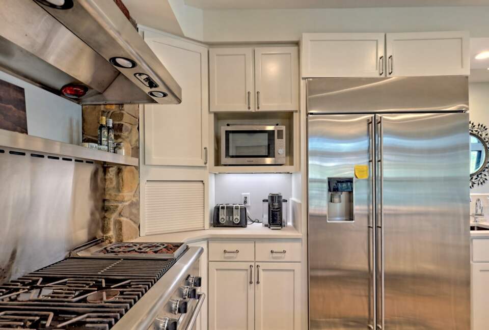 Resort-Style Lake Living on Chatuge - Hayesville, North Carolina