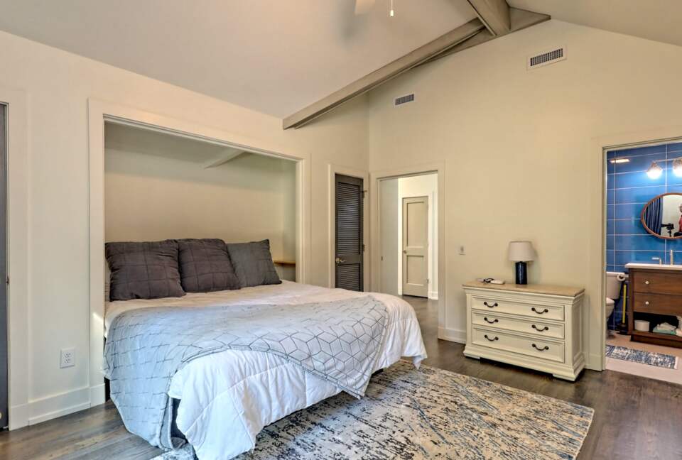 Resort-Style Lake Living on Chatuge - Hayesville, North Carolina