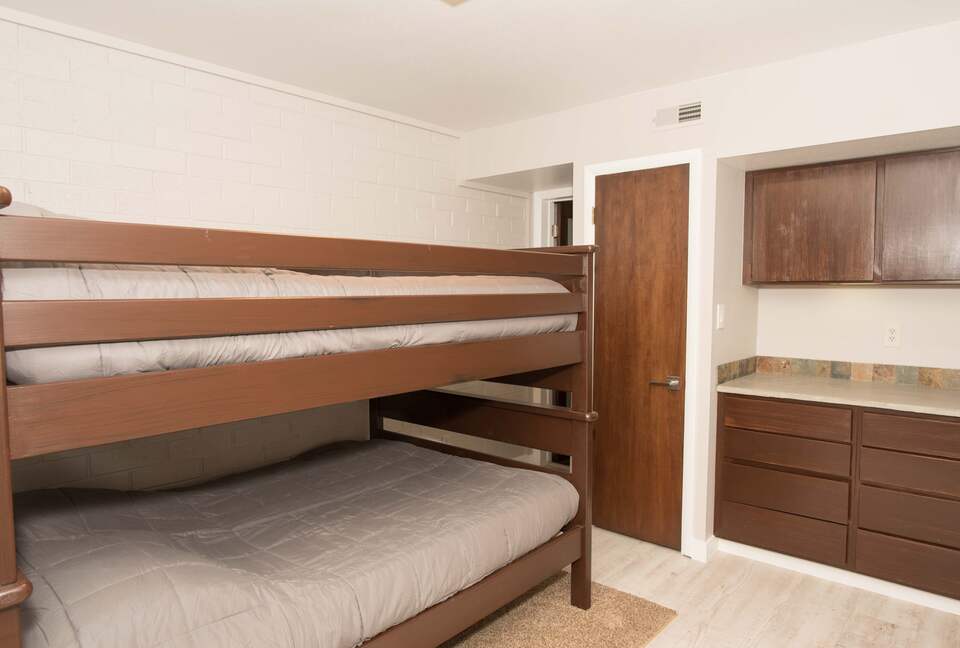 Park City Paradise | with hot tub, indoor sauna, & walking distance of lifts - Park City, Utah
