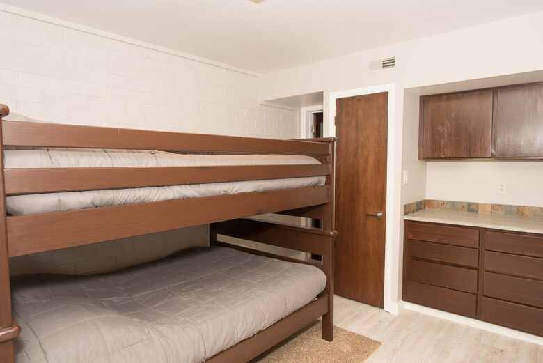 Park City Paradise | with hot tub, indoor sauna, & walking distance of lifts - Park City, Utah