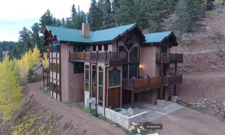 Mountain Home on Trout Creek Ranch - Woodland Park, Colorado