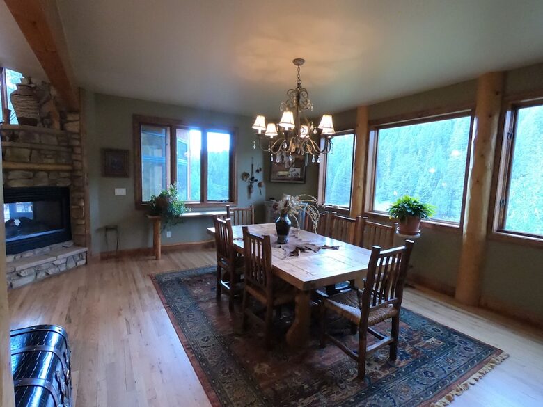 Mountain Home on Trout Creek Ranch - Woodland Park, Colorado