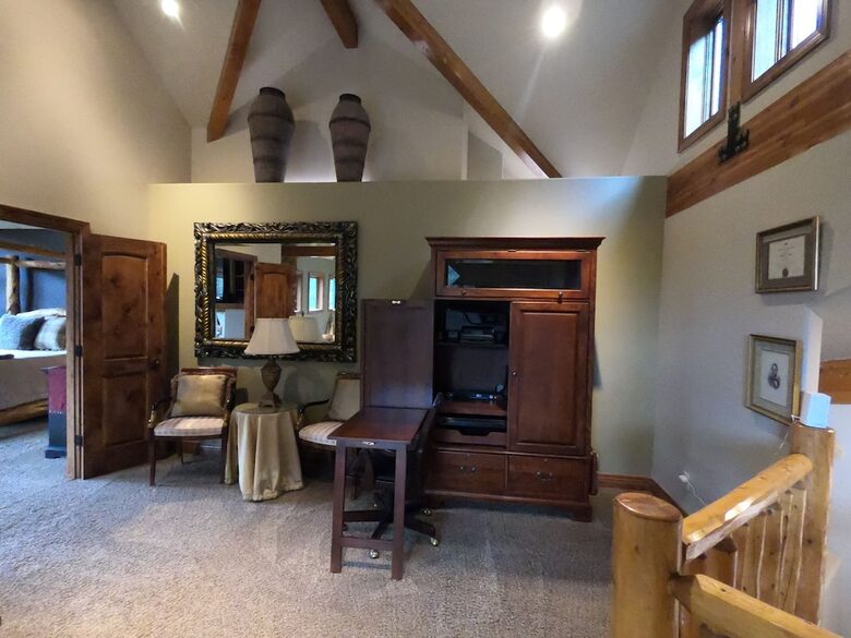 Mountain Home on Trout Creek Ranch - Woodland Park, Colorado