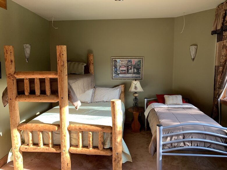 Mountain Home on Trout Creek Ranch - Woodland Park, Colorado