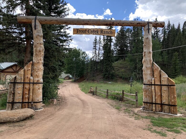 Mountain Home on Trout Creek Ranch - Woodland Park, Colorado