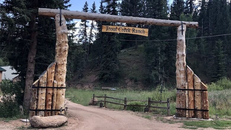 Mountain Home on Trout Creek Ranch - Woodland Park, Colorado