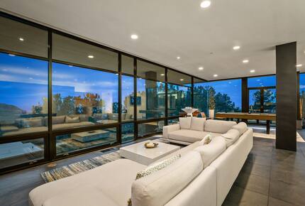 Del Mar Coastal Contemporary Masterpiece - Del Mar, California