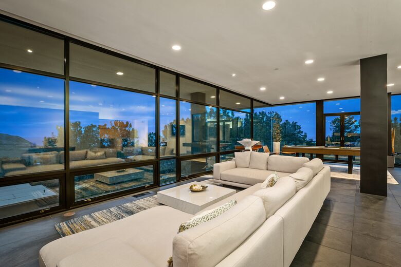 Del Mar Coastal Contemporary Masterpiece - Del Mar, California